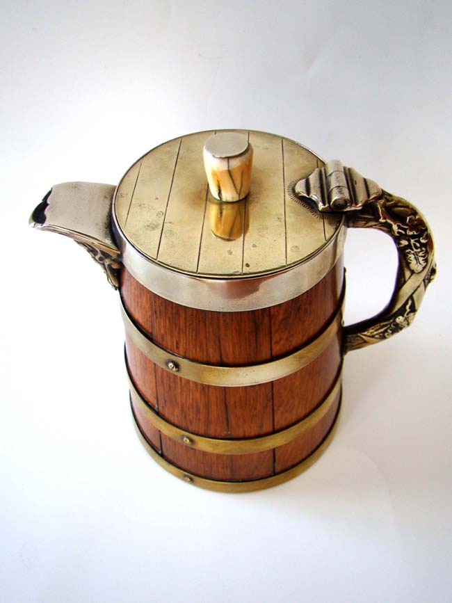 A Victorian brass bound oak Beer Tankard circa 1870 — image 3